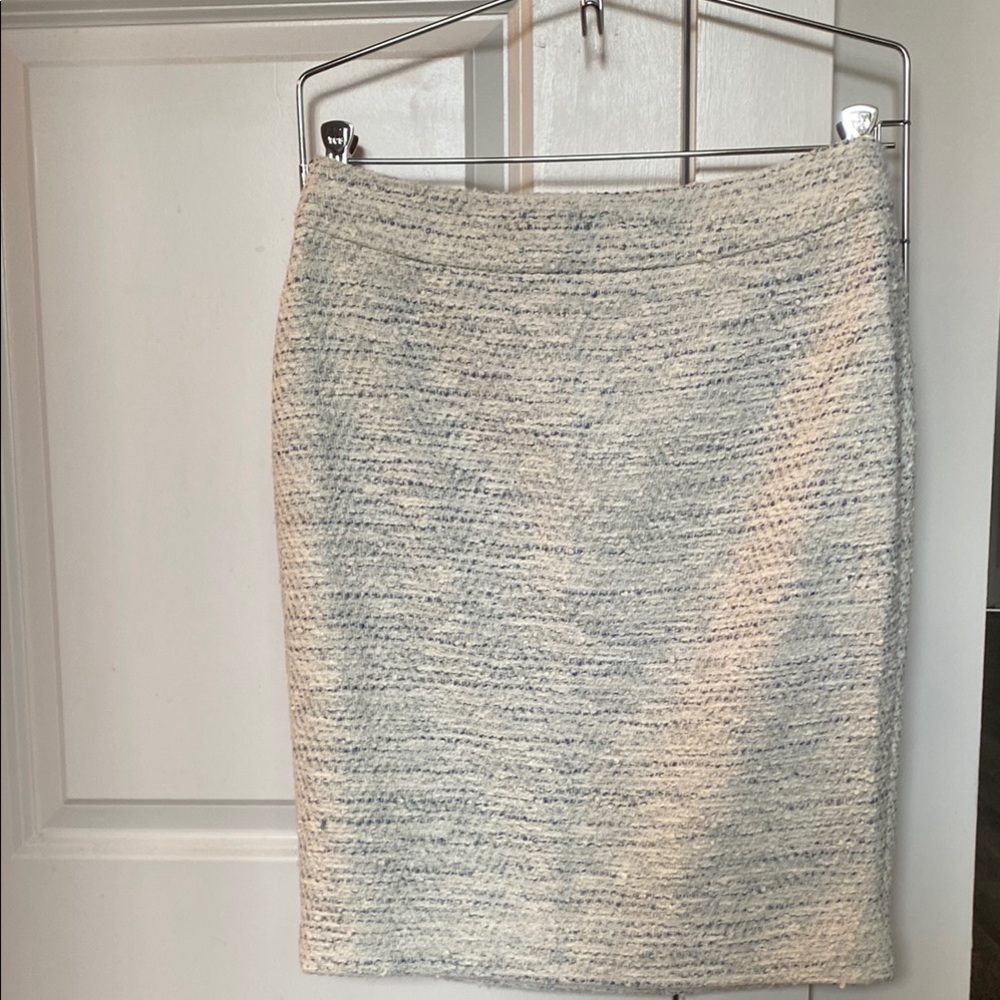 Ann Taylor Gray and White Pencil Skirt Knee-Length